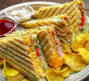 Veg Mushroom Grilled Sandwich [4 Pcs]
