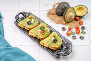 Hummus Avocado Toastie