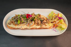 Veg Hummus & Mushroom Open Toast
