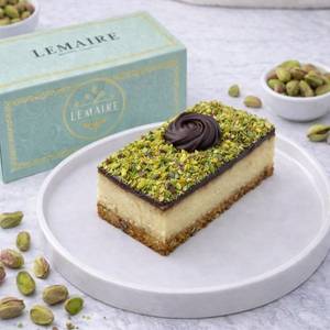 Kunafa Pistachio Noir Cheesecake Pastry