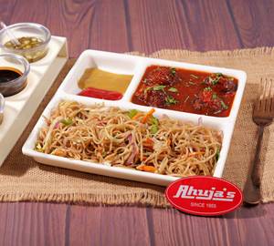 Noodles With Manchurian Gravy