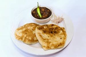 Kulcha Chole ( 1 Plate )