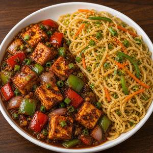 VEG HAKKA NOODLES WITH CHILLY PANEER