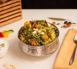Hyderabadi Sabzi Biryani [620 G]