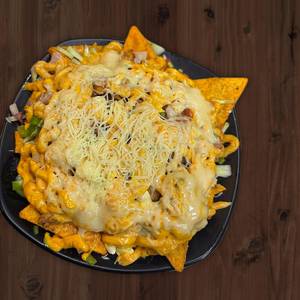 Cheesy loaded nachos