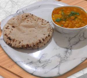 Sabji - Roti Combo  4 Plain Chapati + Day Of Vegitable  300 M L