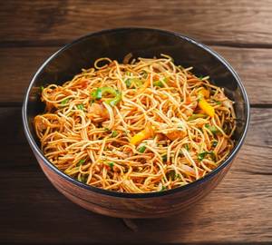 Veg Hakka Noodles [750 Ml]