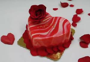 Rosy Strawberry Cake