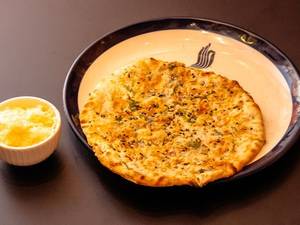 Masala Cheese Kulcha