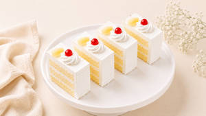 Pineapple Pastry Box (4 pcs)