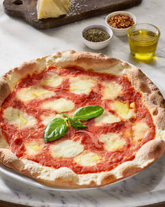 Amici Margherita Pizza