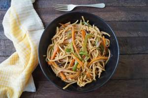 Veg Hakka Noodles