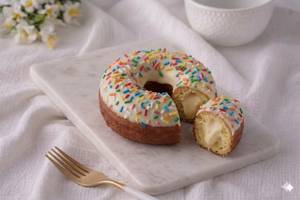 White Chocolate Filled Doughnut [100 grams]