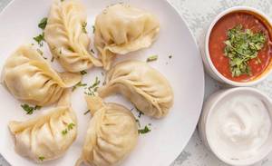 Classic Chicken Momos