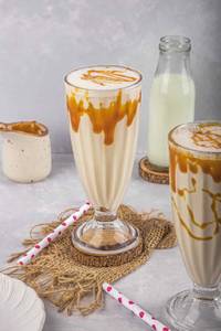 CHEESY CAKE FRUIT MILK SHAKE