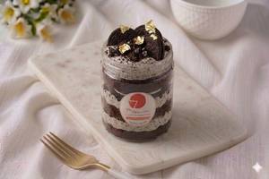 Oreo Jar Cake