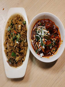 Chilli Paneer Gravy [4 Pieces] With Veg Fried Rice