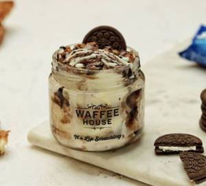 Cookies And Cream Sundae