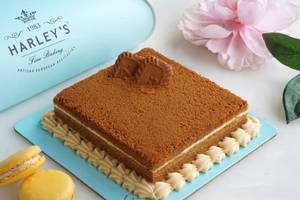 Lotus Biscoff Medovik Cake