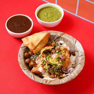 Samosa Chole Chaat