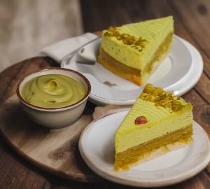 Pista Kunafa Pastry
