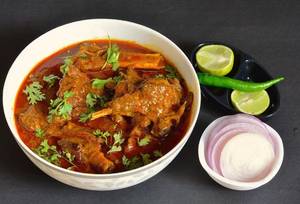Kolapuri chicken spicy gravy