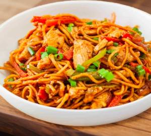 Chicken Hakka Noodles full