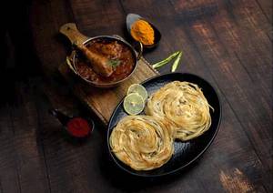 10 parotta+ 1 pepper chicken gravy