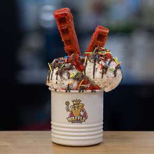 Red Velvet Oreo Sundae(s)
