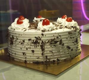 Black Forest Cake [Eggless 500 Grm]