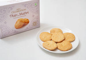 Plain Mathri [250 g]