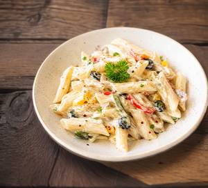 White sauce pasta