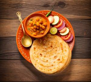 Chana Masala With 3 Roti