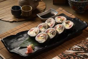 Seafood Futomaki