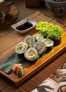 Kani Salad Maki