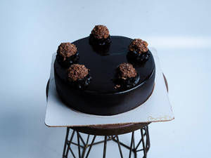Ferrero Rocher Cake (500gm)