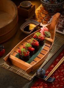 Spicy Tuna Gunkan