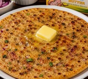Pyaj Ke Paratha With Butter