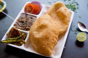 Chole Bhatoore