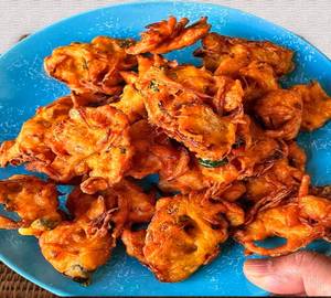 Onion pakoda