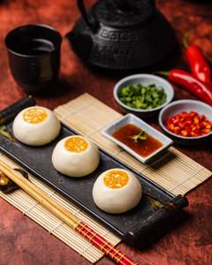 Spicy Chicken Bao