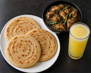 Chicken Kanthari Fry 2pc With 3 Porotha And Lime