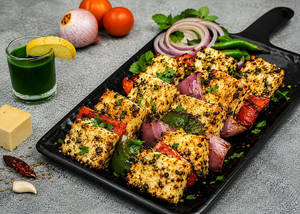 Lehsuni Paneer Tikka