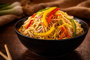 Veg Hakka Noodles