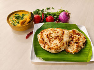 PAROTTA 2pcs WITH CHICKEN KOZHAMBHU