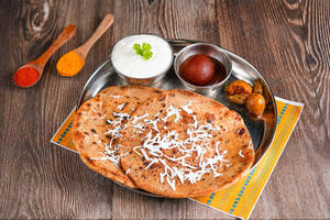 Paneer Paratha - Gulab Jamun Combo