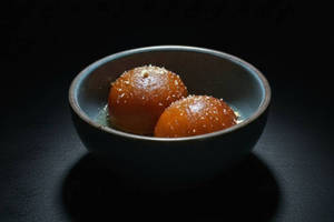Hot Gulab Jamun(4pcs)
