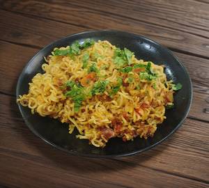 Tawa veg masala maggi [1 piece]