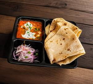 Butter Paneer Gravy With 2 Rumali Roti + Mint Sauce + Onions