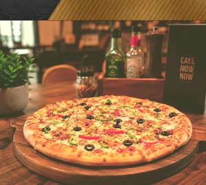 Tandoori pizza